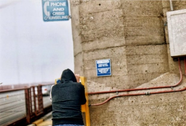 Man-uses-the-suicide-hotline-on-the-Golden-Gate-Bridge