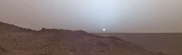 Sunset-on-Mars-taken-in-2005-by-the-Spirit-rover