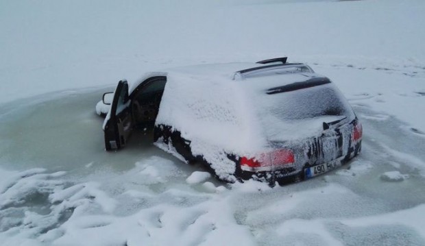 frozen_car_02