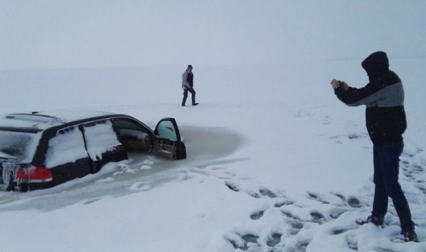 frozen_car_03