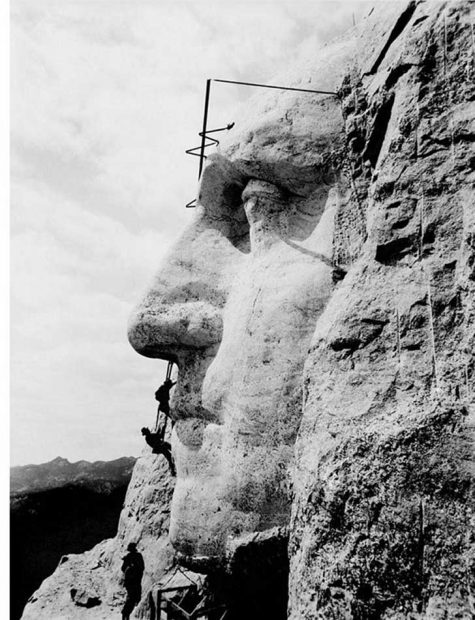 15-of-the-rarest-and-most-mind-blowing-photographs-in-history-7